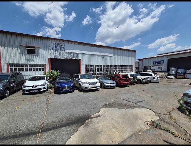 9,000M² WAREHOUSE FOR SALE IN DENVER